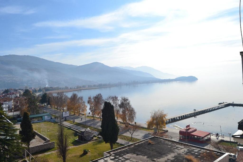 Ristevski Apartments Ohrid Luaran gambar
